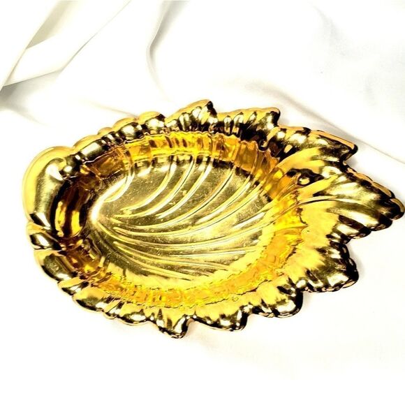Home Decor | Gold Leaf Candy Dish - Picture 2 of 2